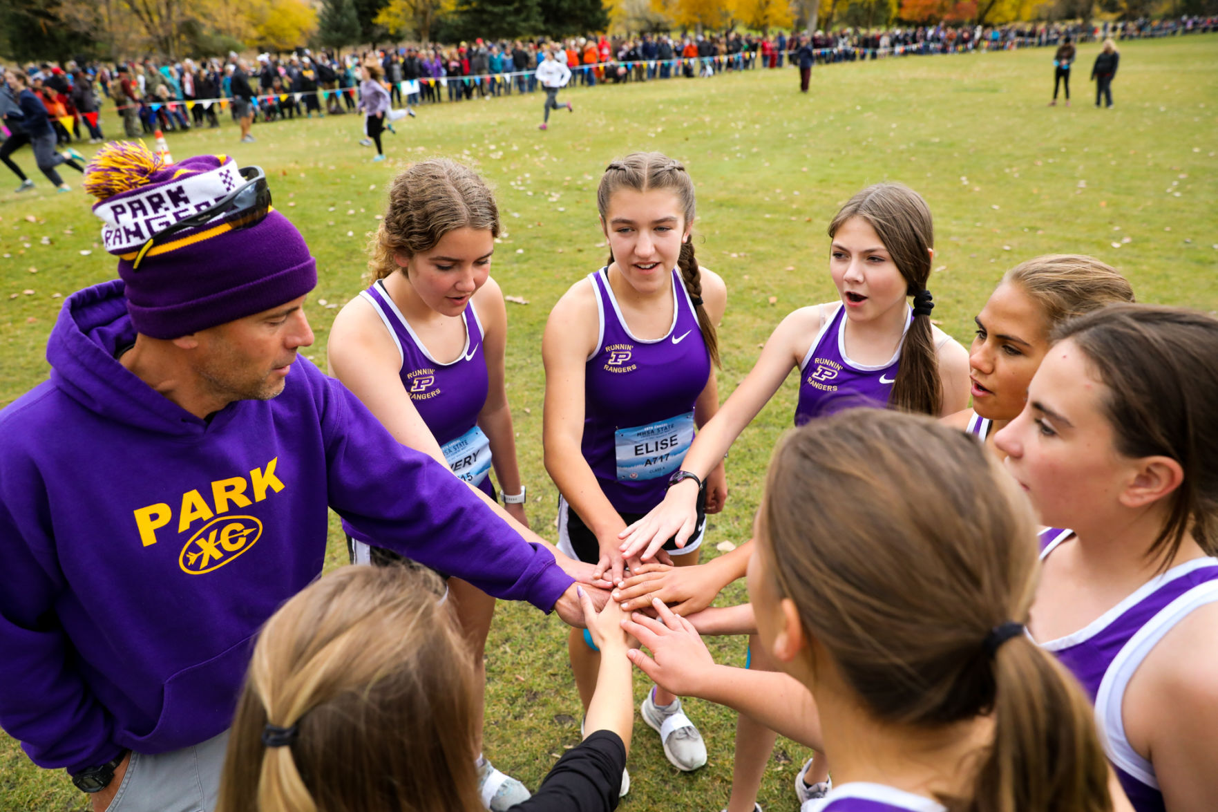 102421-mis-spt-crosscountry-features21.jpg